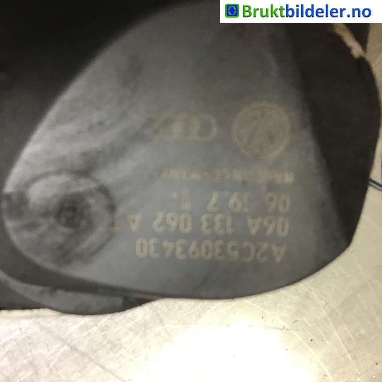 Spjeldhus til VW Golf V, Combi 2003-2008  (VOLKSWAGEN|06A 133 062 AT|A2C53093430|)