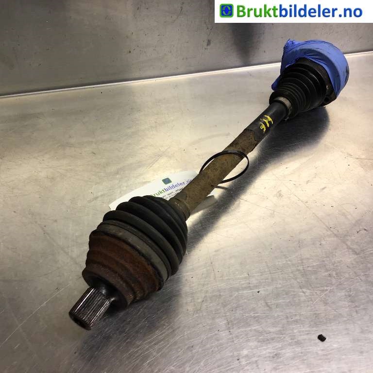Drivaksel høyre foran til VW Golf V, Combi, 2003-2008  (VOLKSWAGEN|1K0 407 272 JT)