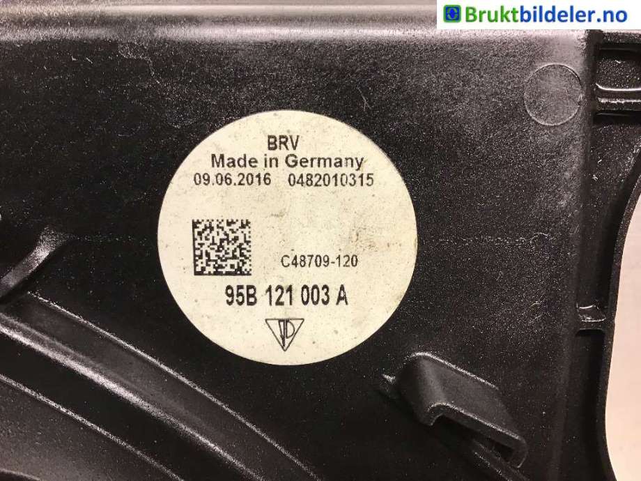 Kjølevifte til Porsche Macan 2014-->> (95B) (95B) (PORSCHE|95B 121 003 B||95B 121 003 A)