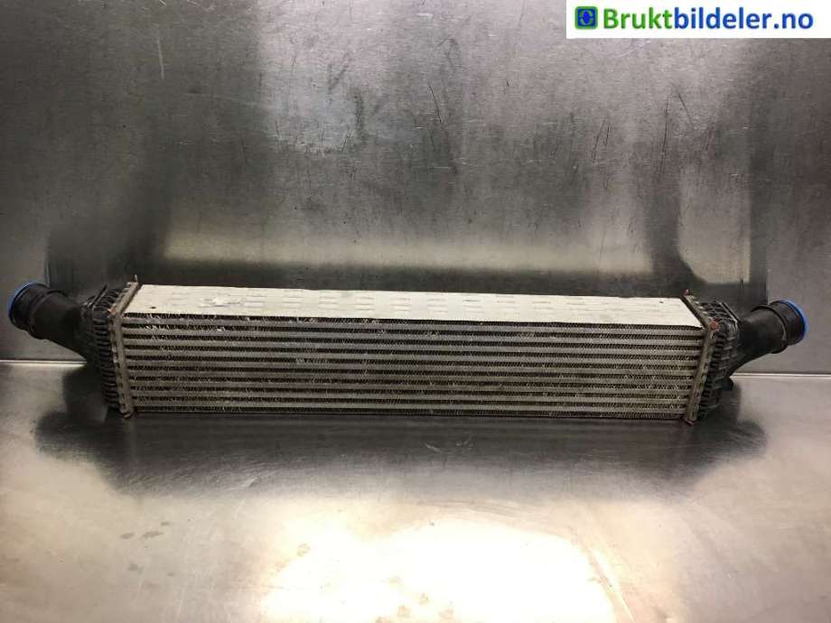 Intercooler til Porsche Macan 2014-->> (95B) (95B) (PORSCHE|8K0 145 805 E|)