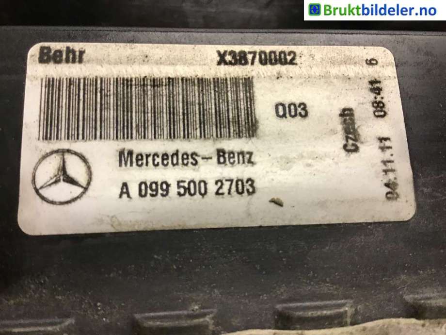 Radiator (automat gir) til Mercedes E-Klasse 2009-2013 (Fase 1) (W212) (W212) (MERCEDES|A 099 500 27 03|)