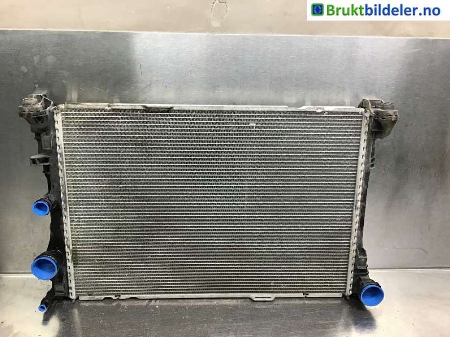 Radiator (automat gir) til Mercedes E-Klasse 2009-2013 (Fase 1) (W212) (W212) (MERCEDES|A 099 500 27 03|)