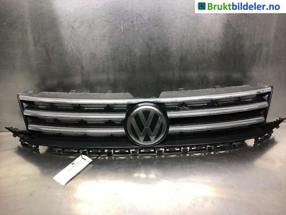 Grill til VW Caddy, 2015-2020 (Type III, Fase 3)  (VOLKSWAGEN|2K5 853 653 A)