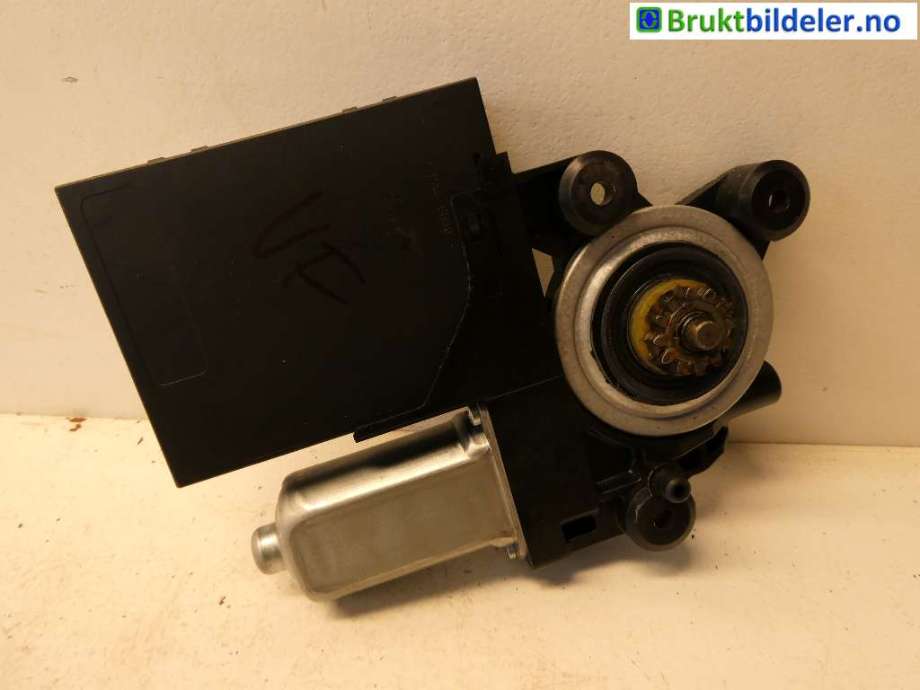 Ruteheis venstre til Volvo V50 2007-2012 (Fase 2)  (VOLVO|31295230|976589-105|30798104 AB)