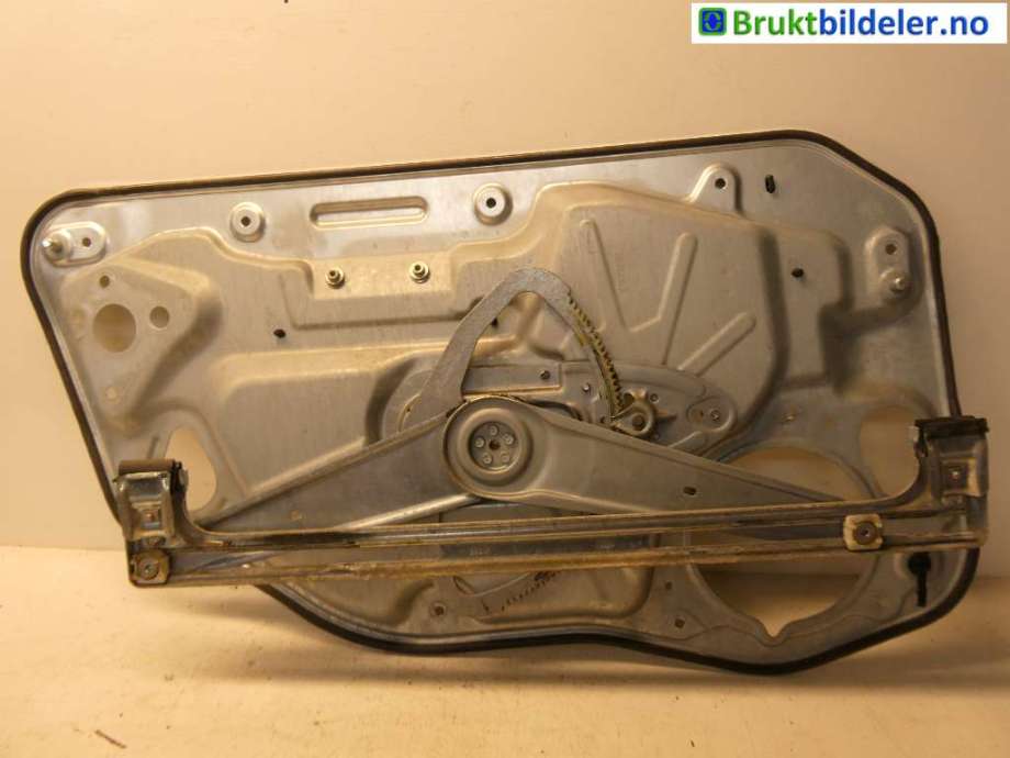 Ruteheis til Volvo V50 2007-2012 (Fase 2)  (VOLVO|31253514||30753144)