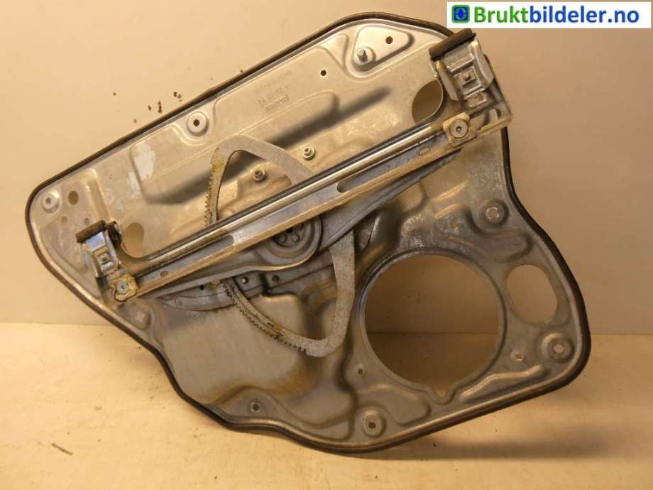 Ruteheis til Volvo V50 2007-2012 (Fase 2)  (VOLVO|31253516||8679083)
