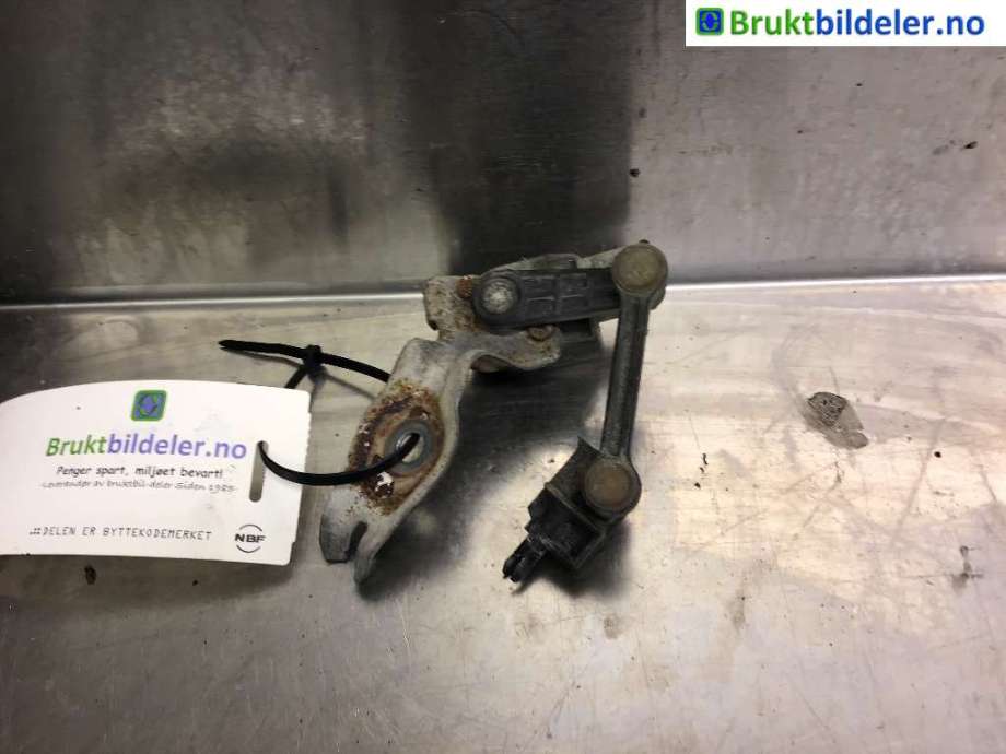 Sensor nivå til Audi Q7, 2006-2010 (Type I, Fase 1) (AUDI|7L0 616 213 B)