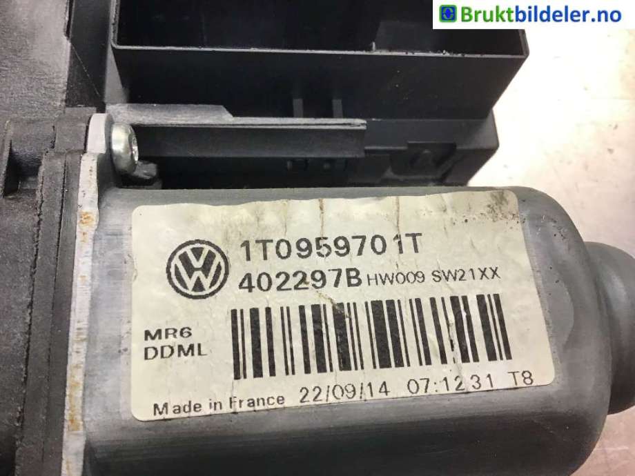 Ruteheis venstre foran til VW Caddy 2010-2015 (Type III, Fase 2)  (VOLKSWAGEN|1T0 959 701 T|)