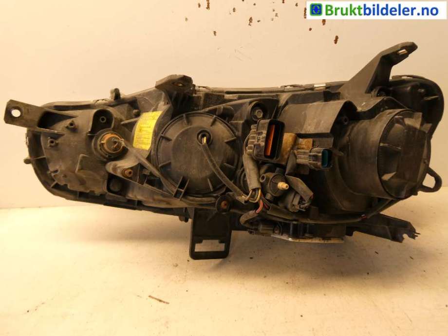 Frontlykt høyre halogen til Mitsubishi Lancer 2008-2017 (MITSUBISHI|80030AR|)