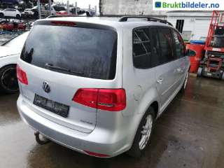 Dør høyre bak til VW Touran, 2010-2015 (Type I, Fase 3)  (VOLKSWAGEN|)