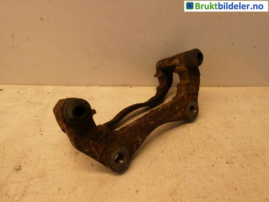 Bremsecaliper brakett til Mitsubishi Lancer, 2008-2017  (MITSUBISHI|4605A223)