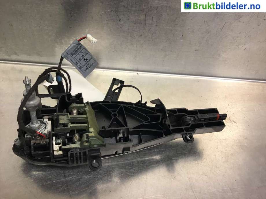 Dørhåndtak utv venstre til BMW X5 2007-2013 (E70) (E70) (BMW|51 21 5 A8E 2A3||51 21 7 193 263)