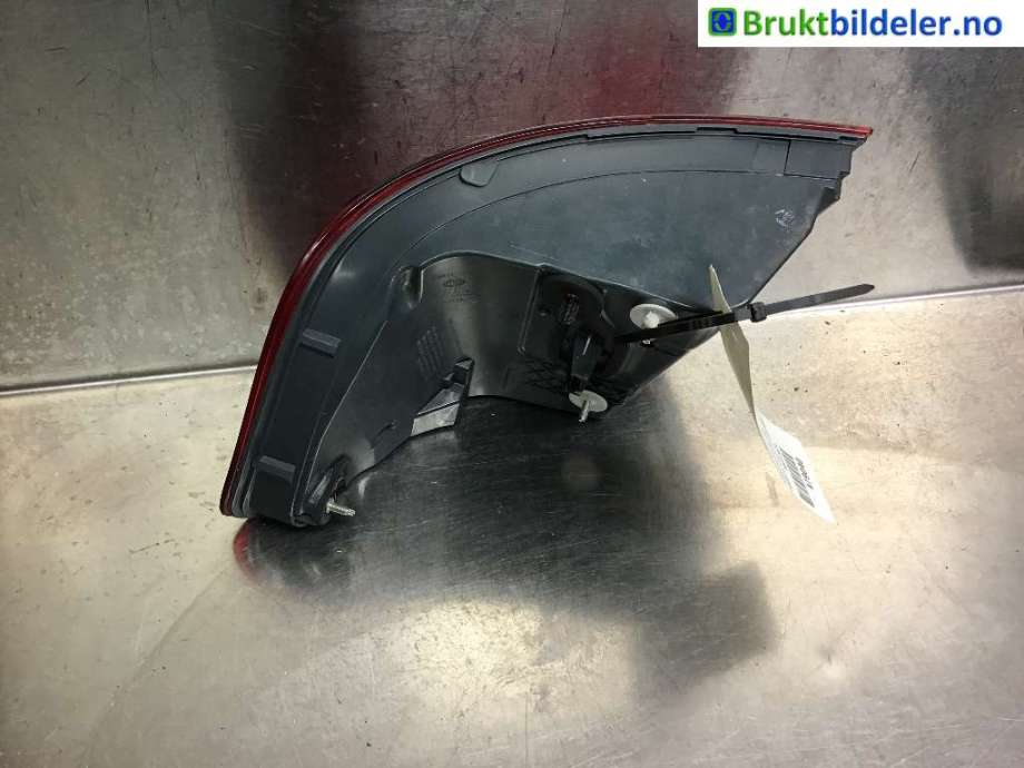 Baklykt venstre til BMW 5-Serie 2010-2017 (F10/F11) (F10/F11) (BMW|63 21 7 203 229|)