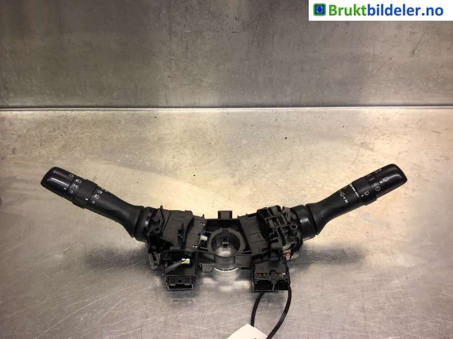 Bryter combi til Toyota Auris, 2010-2012 (Type I, Fase 2)  (TOYOTA|84140-02311)