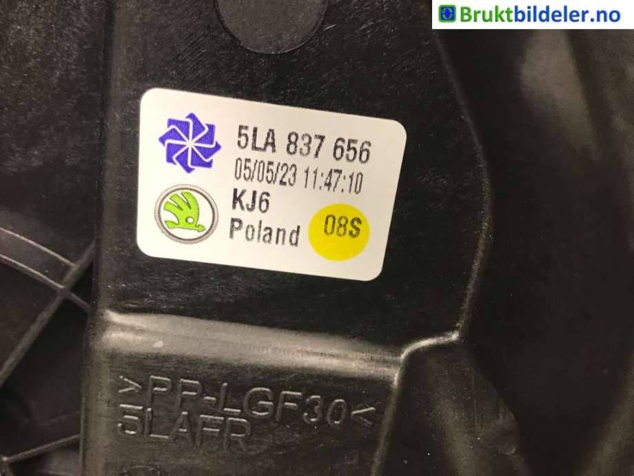 Ruteheis til Škoda Enyaq 2021-->>  (SKODA|5LA 837 656|)