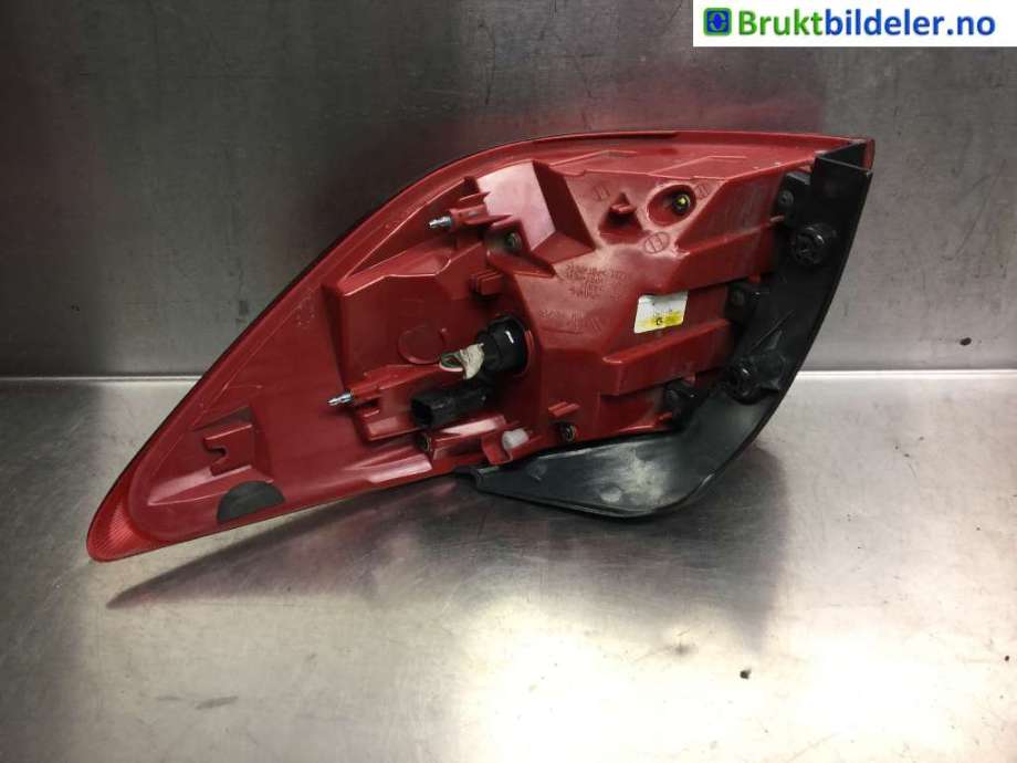 Baklykt venstre til Kia Sportage 2010-2016 (Type III)  (KIA|92410-3W010|)