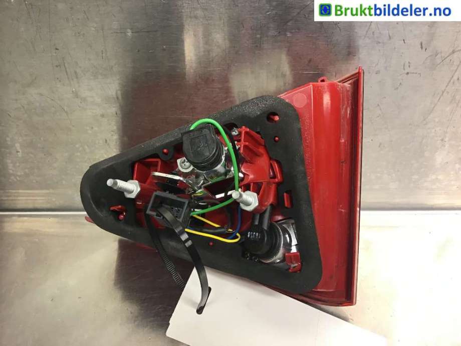 Baklykt venstre indre til Audi A5 2007-2016 (Type I) (AUDI|8T0 945 093 A|)
