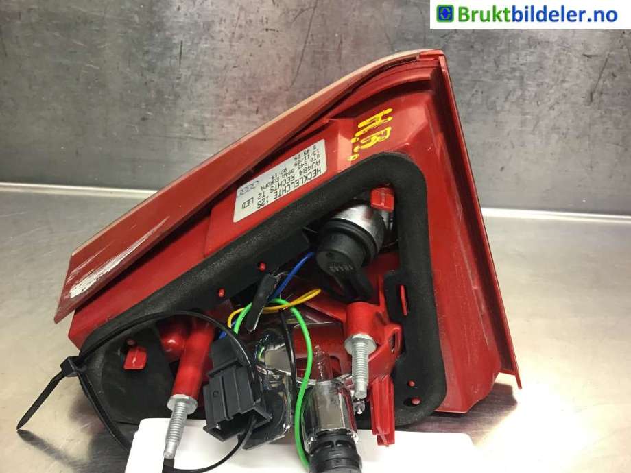 Baklykt høyre indre til Audi A5 2007-2016 (Type I) (AUDI|8T0 945 094 A|)