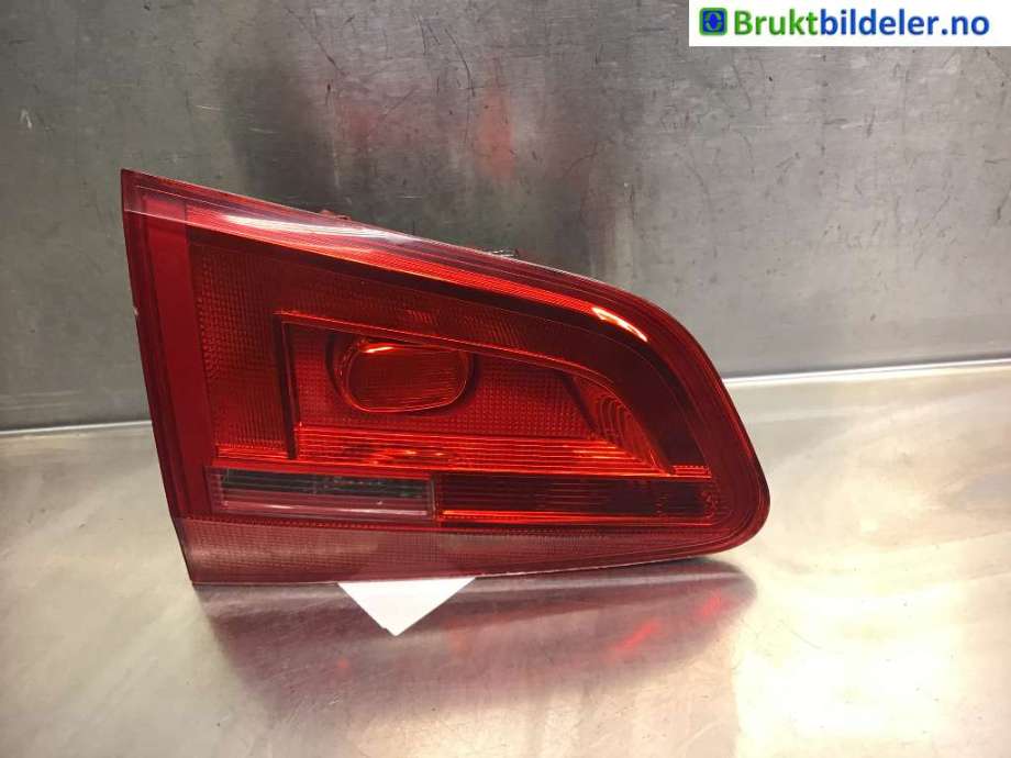 Baklykt venstre indre til VW Sharan 2010-->> (Type II) (VOLKSWAGEN|7N0 945 093 H|)
