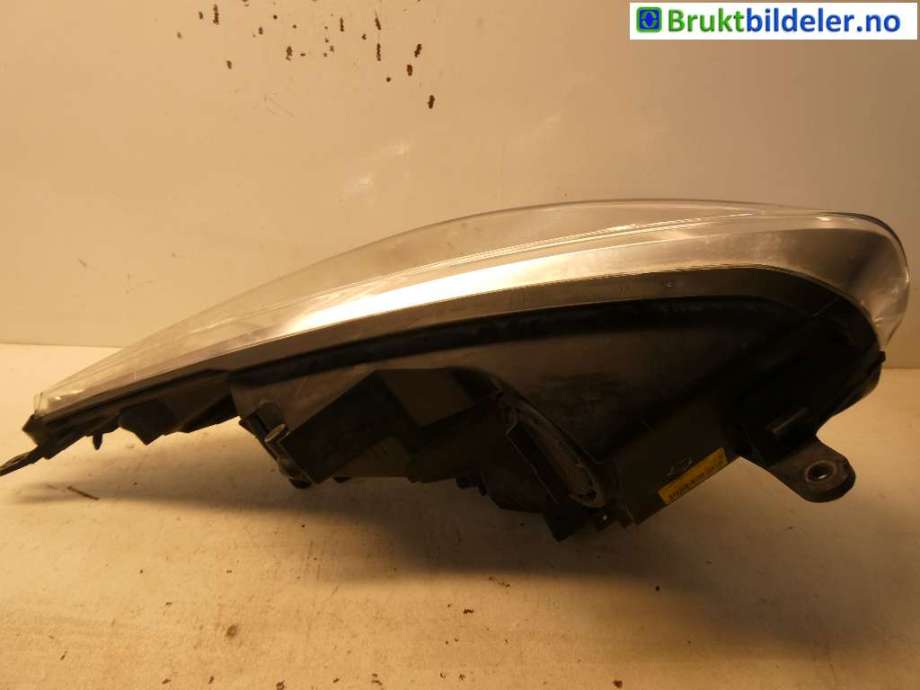 Frontlykt venstre halogen til Kia Venga 2010-2017 (KIA|92101 1P000|0 301 257 201 00|92101-1P000)
