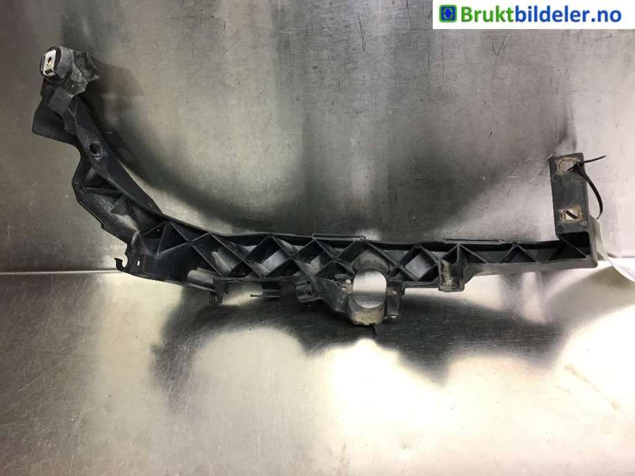 Frontlyktehus til BMW 3-Serie 2005-2011 (E90/E91/E92/E93) (E90/E91/E92/E93) (BMW|51 11 7 138 401|)