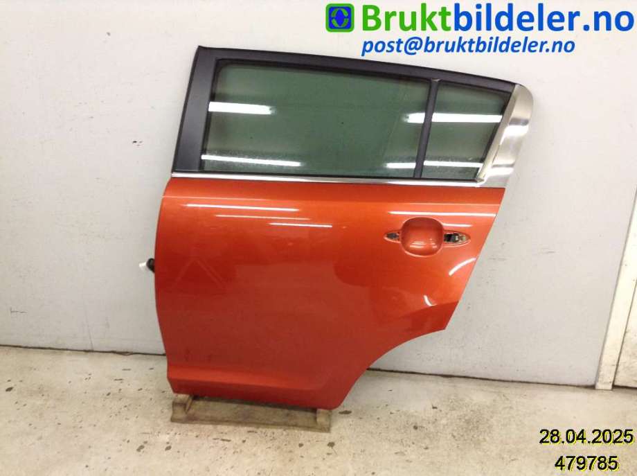 Dør venstre bak til Kia Sportage, 2010-2016 (Type III) (KIA|770033W000)