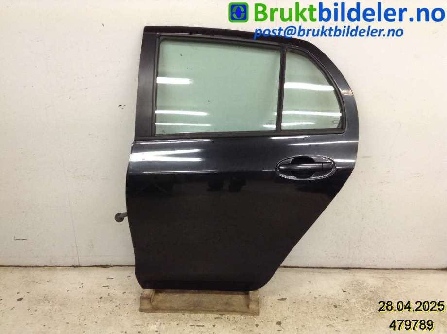 Dør venstre bak til Toyota Yaris, 2006-2009 (Type II, Fase 1) (TOYOTA|67004 0D110)