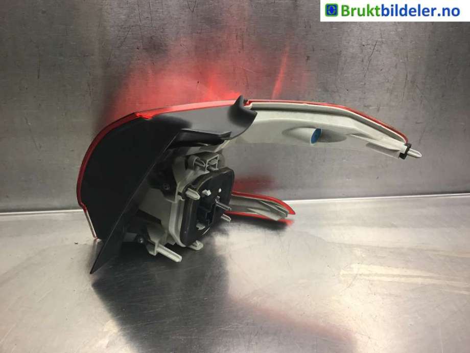 Baklykt venstre til Peugeot 2008 2013-2019 (Type I)  (PEUGEOT|9678074280|)
