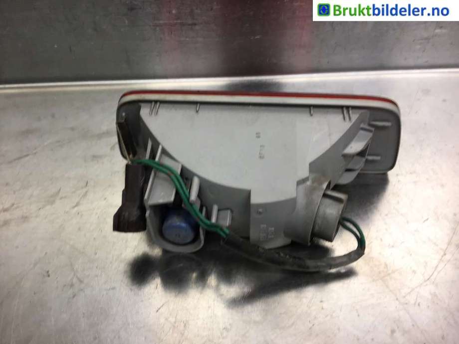 Baklykt fra støtfanger til Mitsubishi ASX 2010-2019 (MITSUBISHI|8337A102|)