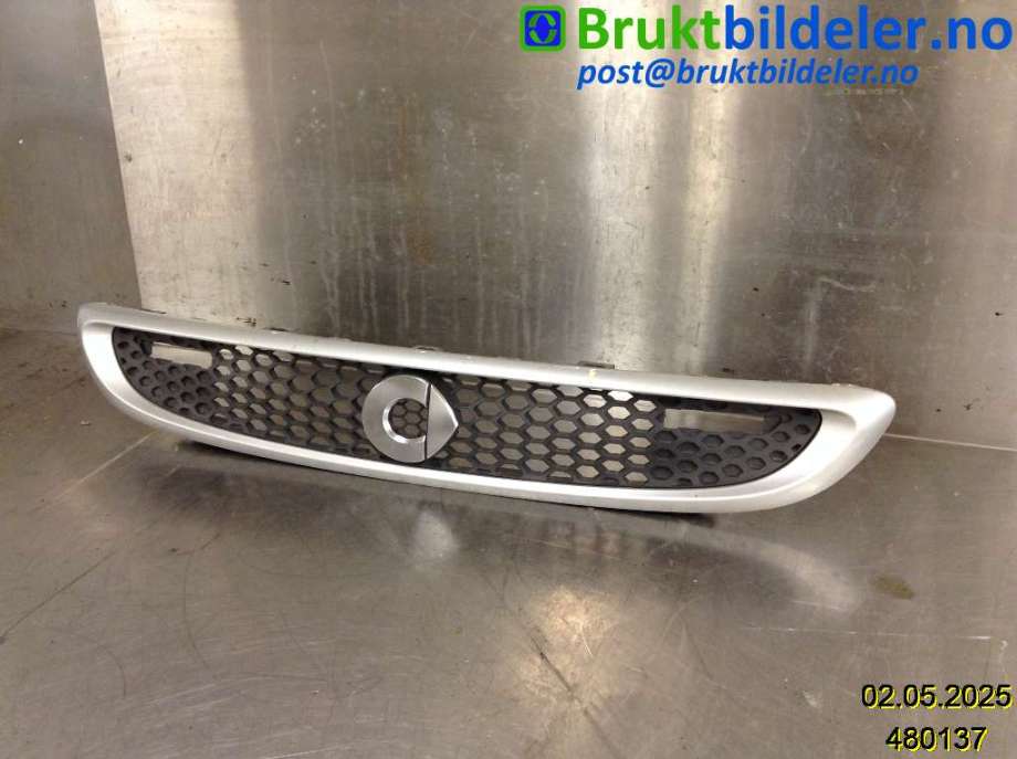 Grill til Smart Fortwo, 2007-2014 (Type II) (W451) (W451) (SMART|A 451 888 00 51)