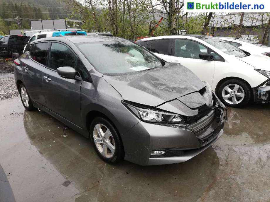 Dør høyre foran til Nissan Leaf, 2018-->> (Type II)  (NISSAN|)