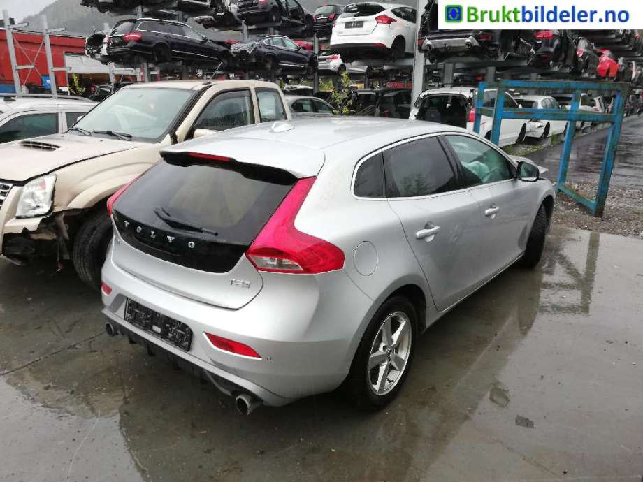 Dør høyre bak til Volvo V40, 2012-2019  (VOLVO|)