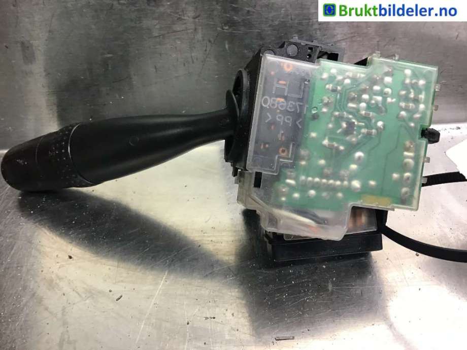 Bryter visker til Toyota RAV4 2000-2006 (Type II)  (TOYOTA|42110-173680|)