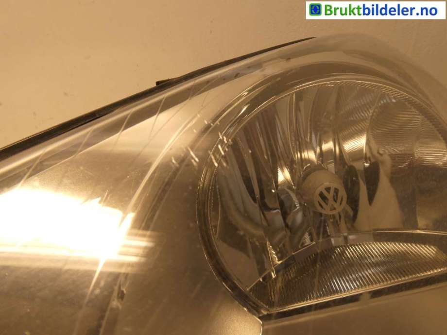 Frontlykt venstre halogen til VW Polo 2005-2009 (Type IV, Fase 2)  (VOLKSWAGEN|6Q1 941 007 AN|1EE247019-01|)