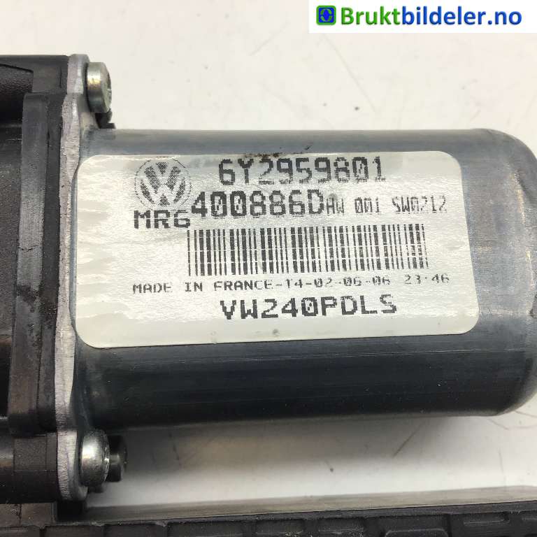Ruteheis høyre foran til VW Polo 2005-2009 (Type IV, Fase 2)  (VOLKSWAGEN|6Y2959801|400886D|6Y2 959 801)