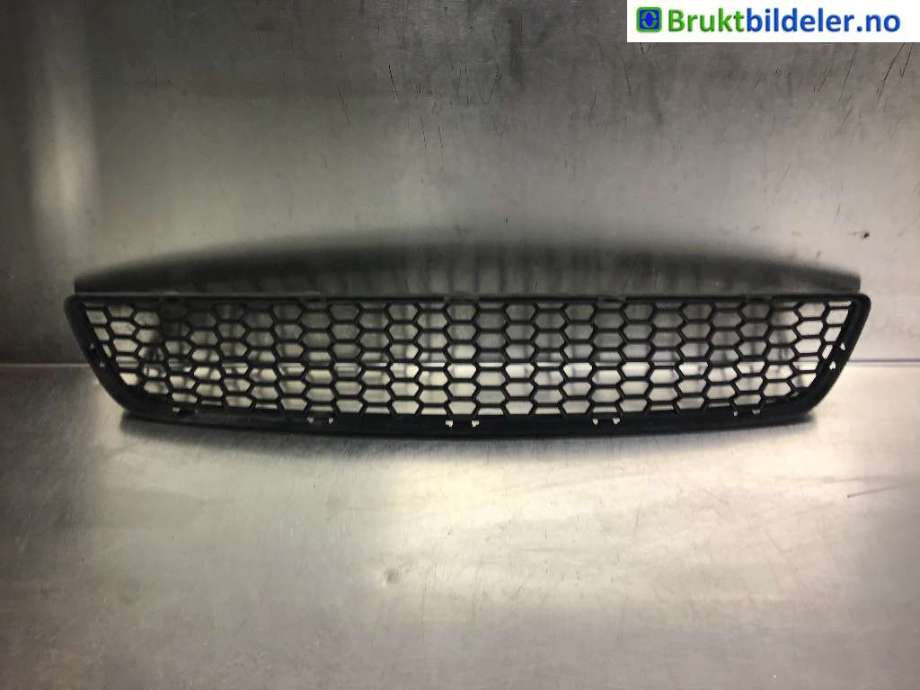 Grill midt til BMW X1, 2009-2015 (E84) (E84) (BMW|51 11 8 037 994)