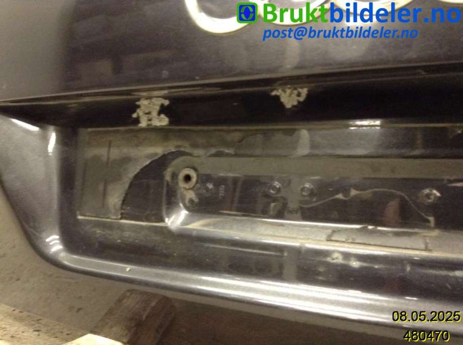 Bakluke til Audi Q7 2006-2010 (Type I, Fase 1)  (AUDI|4L0 827 023|)
