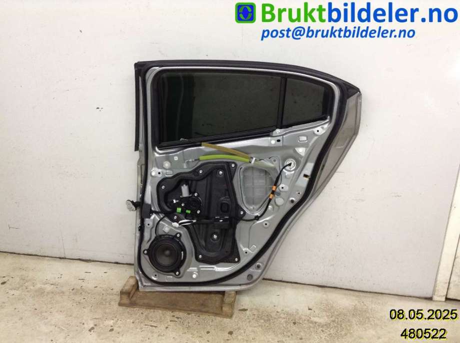 Dør høyre bak til Mazda 3 2013-2016 (Type III, Fase 1)  (MAZDA|BHY0-72-02XF|)