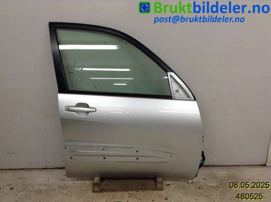Dør høyre foran til Toyota RAV4, 2000-2006 (Type II) (TOYOTA|67001-42080)