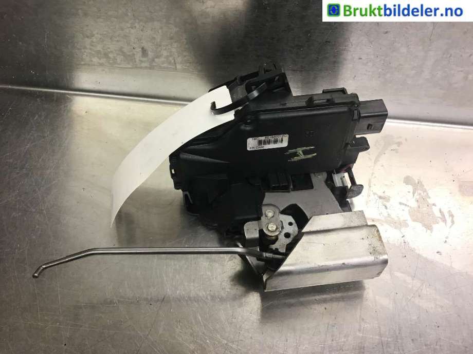 Låsekasse høyre til Audi A4 2001-2004 (Type II) (B6) (B6) (AUDI|A 8E1 837 016 C||8E1 837 016 C)