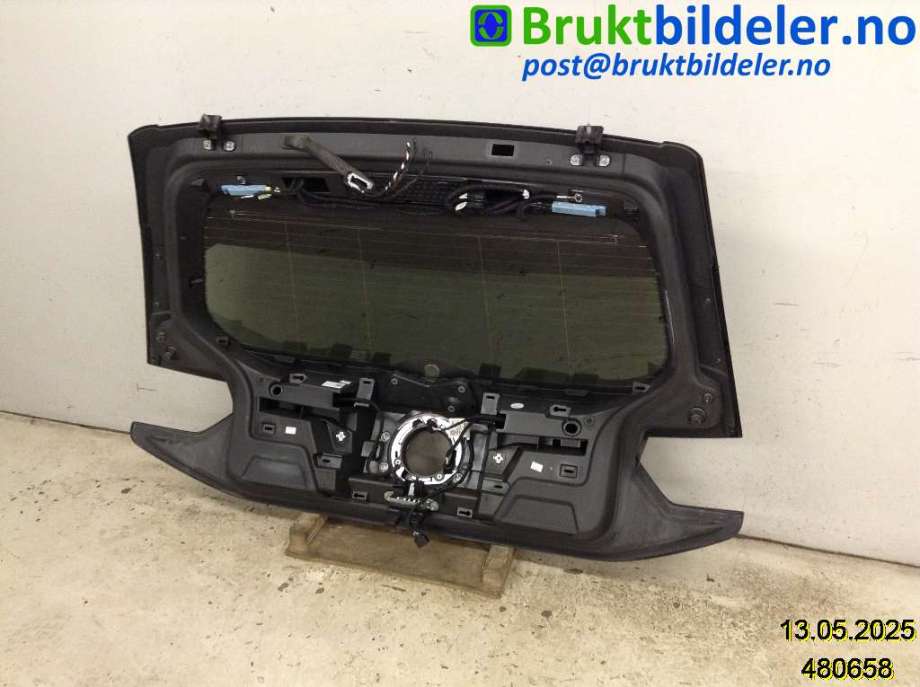 Bakluke combi til VW ID.3 2020-->>  (VOLKSWAGEN|10A 827 021 L|)