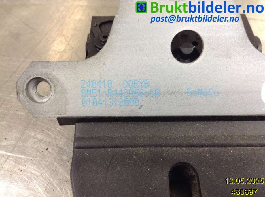 Baklukelås til Ford Kuga 2008-2012 (Type I)  (FORD|8M51-R442A66-CA|)