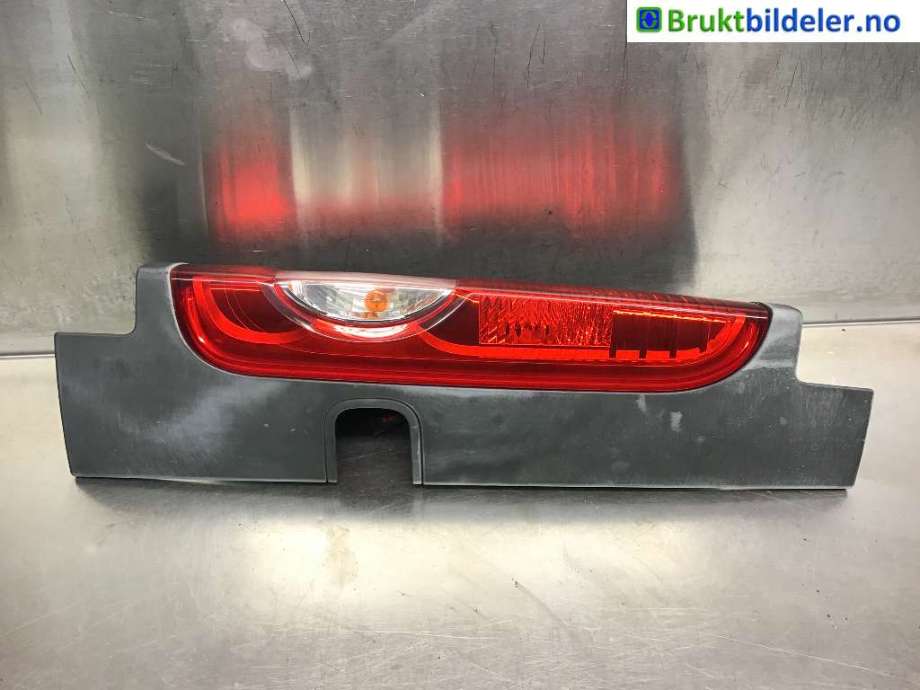 Baklykt høyre til Opel Vivaro A 2006-2014  (OPEL|93857722|)