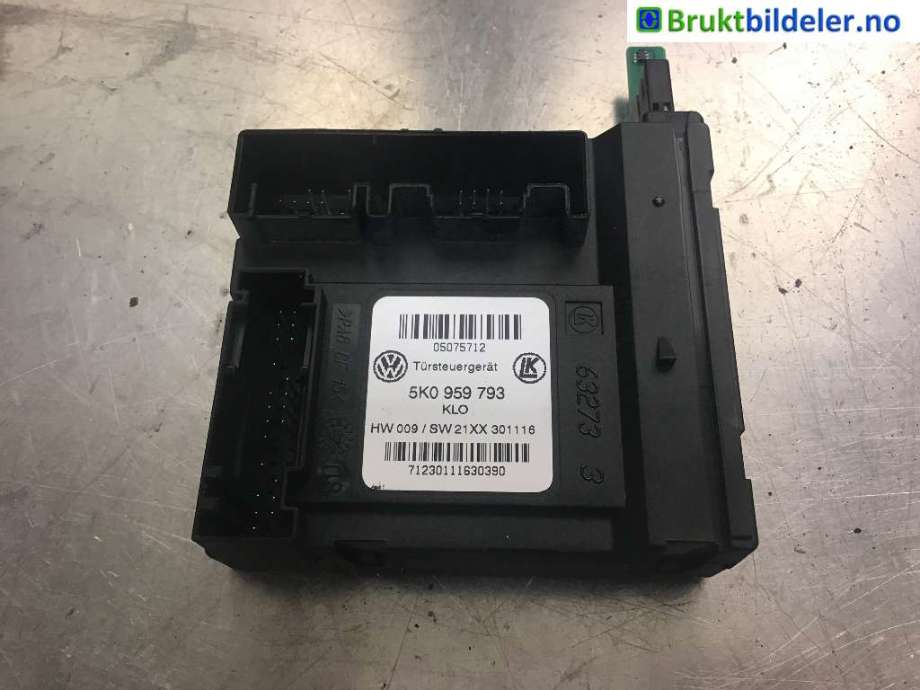 Ruteheis høyre til VW Caddy, 2015-2020 (Type III, Fase 3)  (VOLKSWAGEN|5K0 959 793)
