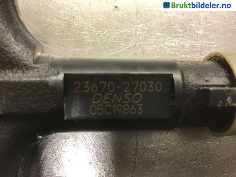 Dyse innsprøyting diesel til Toyota Avensis, Verso 2001-2009  (TOYOTA|23670-27030|)