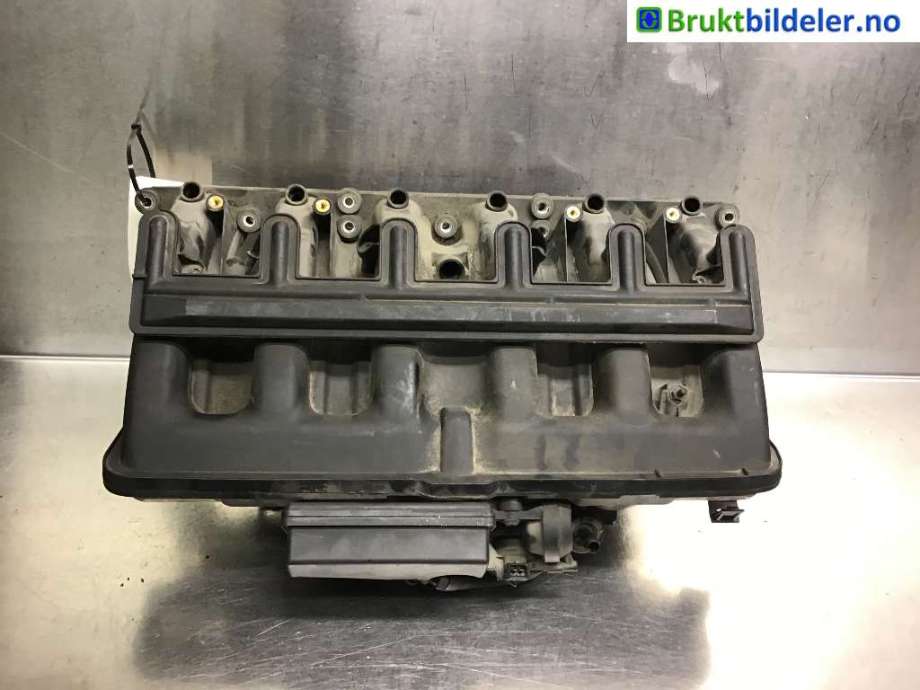 Manifold innsug til BMW 5-Serie 2003-2010 (E60/E61) (E60/E61) (BMW|11 61 7 525 752|)