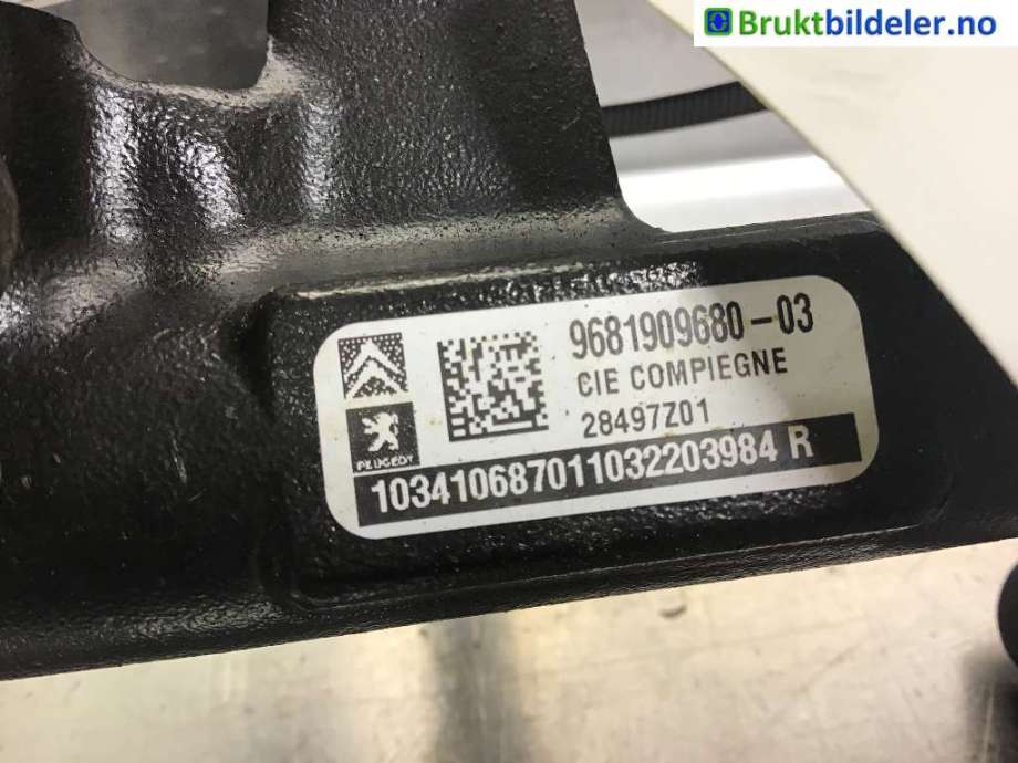 Dyseskinne (fuelrail) til Ford Kuga 2008-2012 (Type I) (FORD|9M5Q-9D280-AB||96 819 096 80-03)