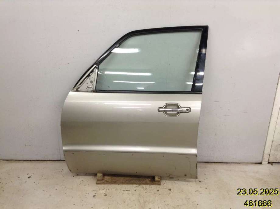Dør venstre foran til Mitsubishi Pajero, 2000-2006 (Type III)  (MITSUBISHI|MN161225)