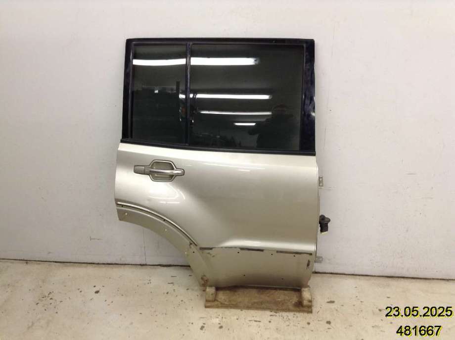 Dør høyre bak til Mitsubishi Pajero, 2000-2006 (Type III)  (MITSUBISHI|MN150368)