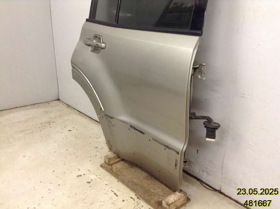 Dør høyre bak til Mitsubishi Pajero 2000-2006 (Type III)  (MITSUBISHI|MN150368|)